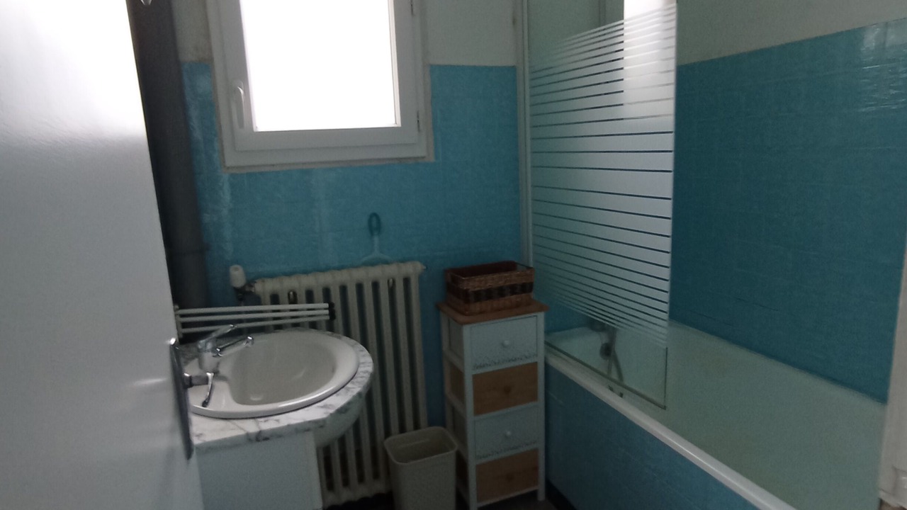 Photo of Bathroom in Penvenan