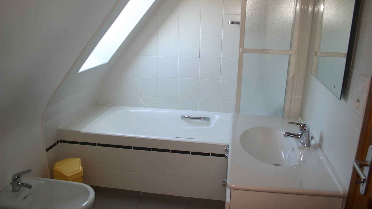 Photo of Bathroom in Tregastel