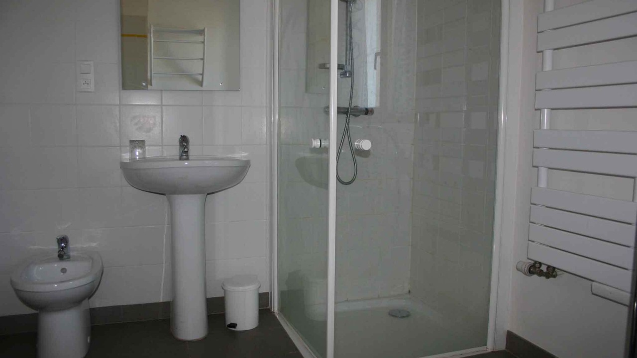 Photo of Bathroom in Tregastel