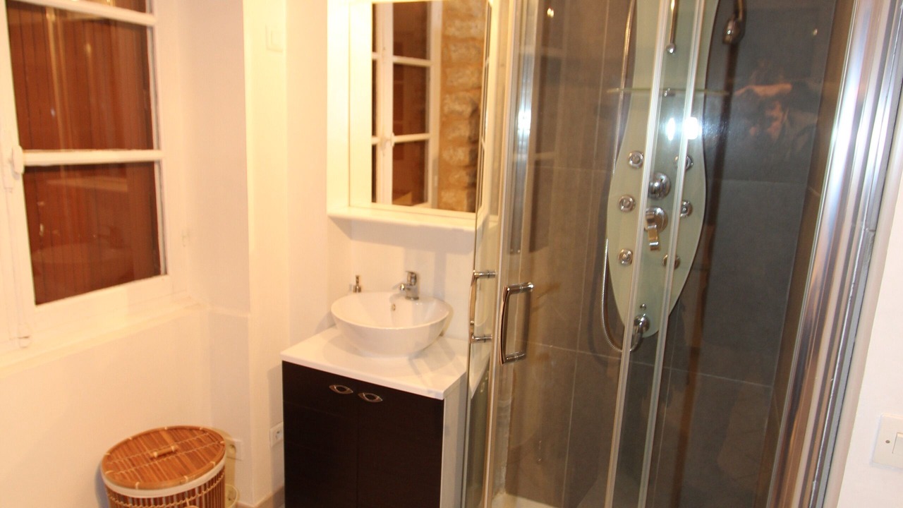 Photo of Bathroom in Sarlat-la-Caneda