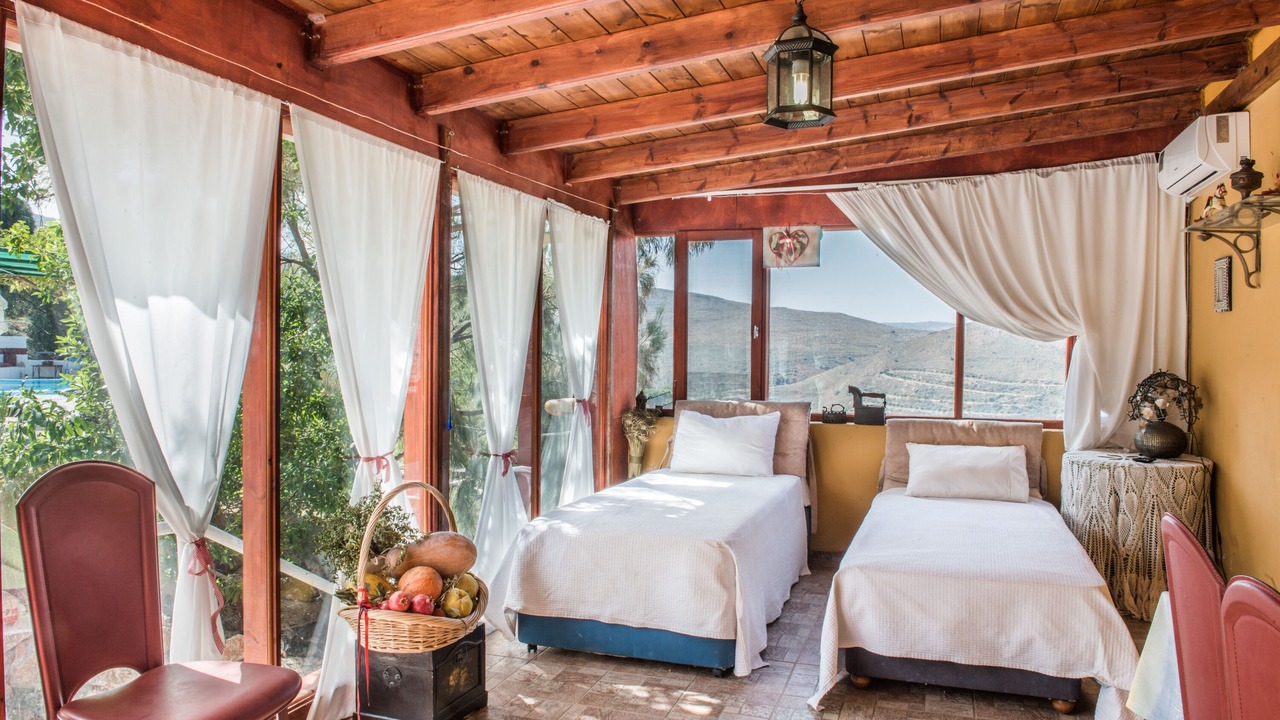 Photo of Bedroom in Gouvai