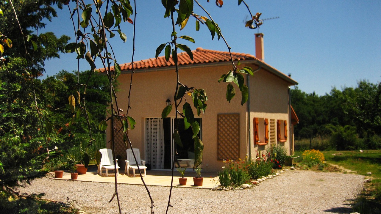 Photo of Patio Balcony in Ambres