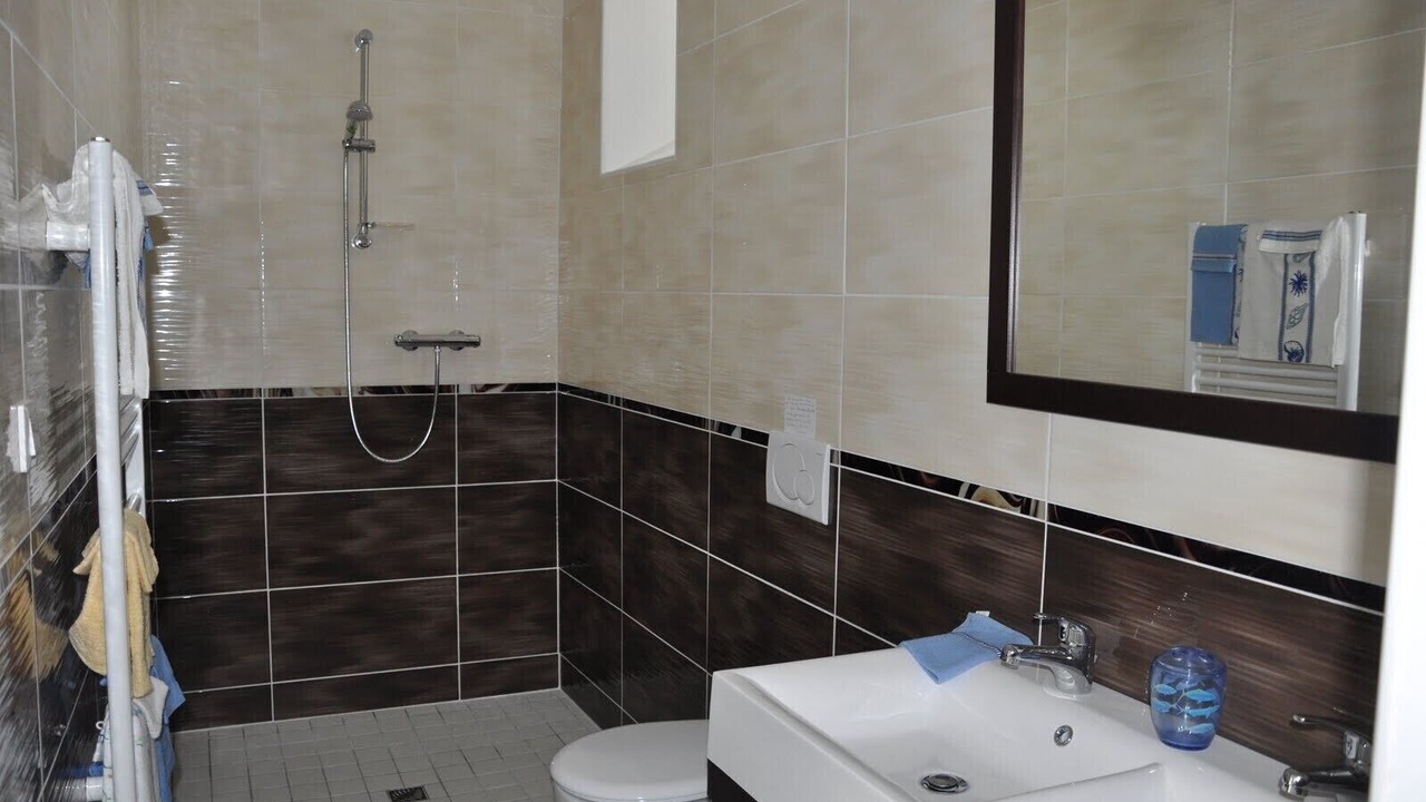 Photo of Bathroom in Lezardrieux