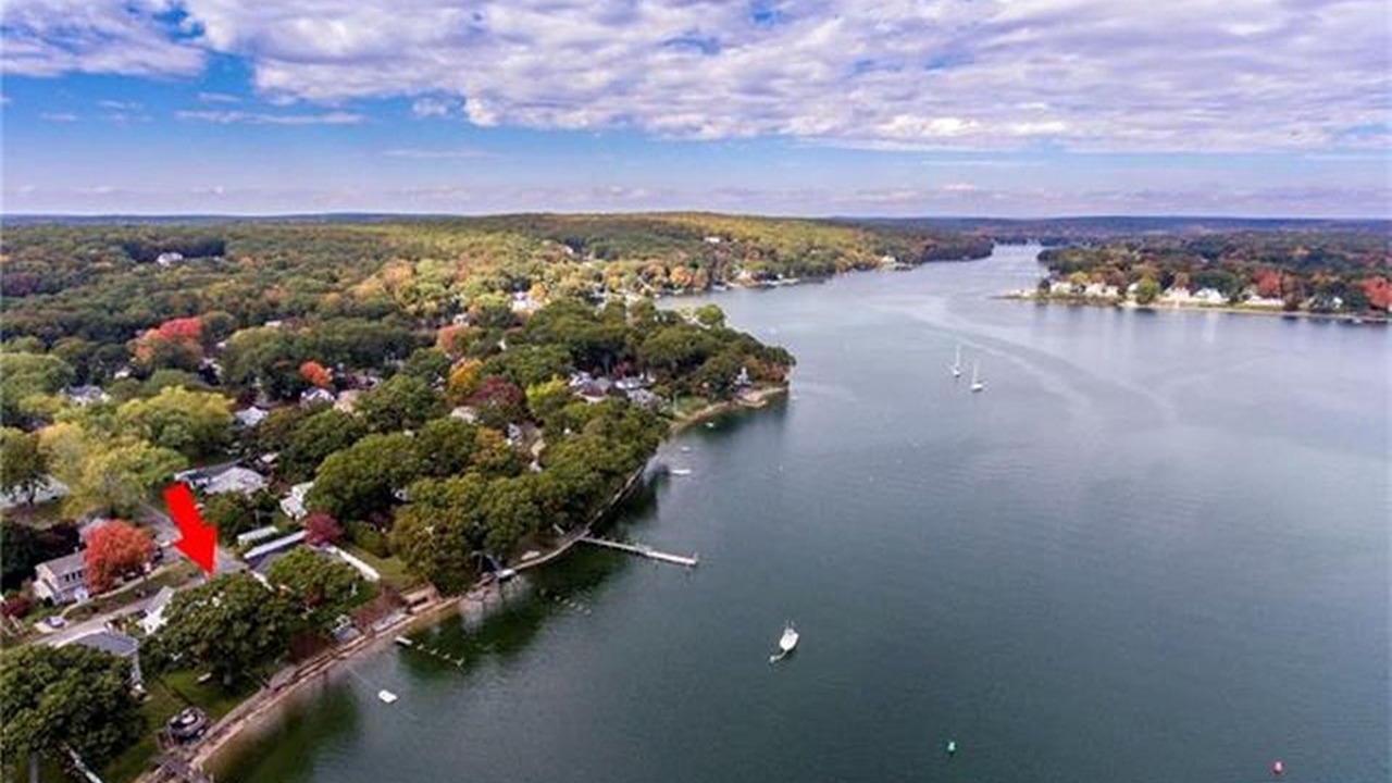 Photo of Others in Niantic