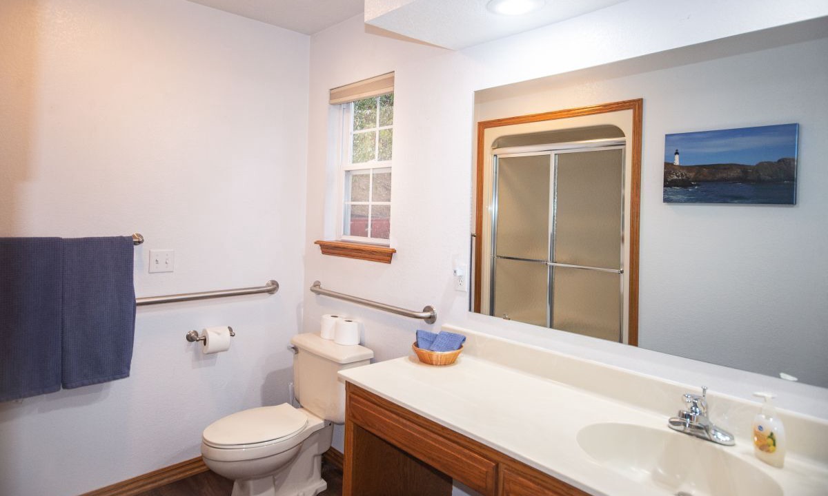 Photo of Bathroom in Sylvan Shores