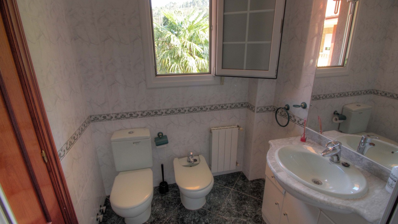 Photo of Bathroom in Berango
