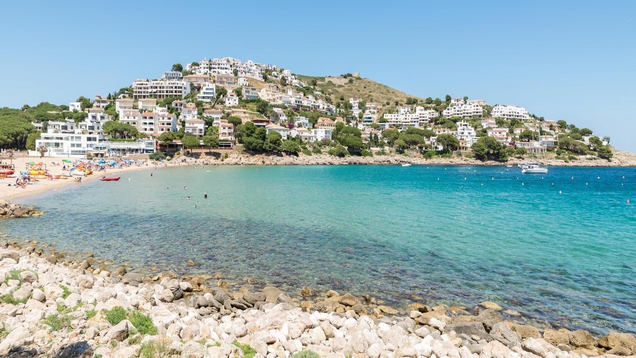 Photo of Others in L'Escala
