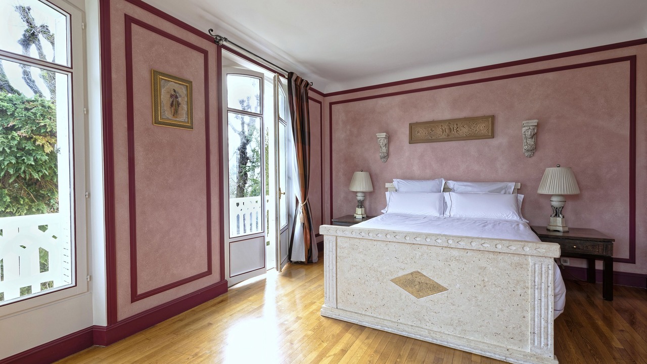 Photo of Bedroom in Le Celle-Saint-Cloud