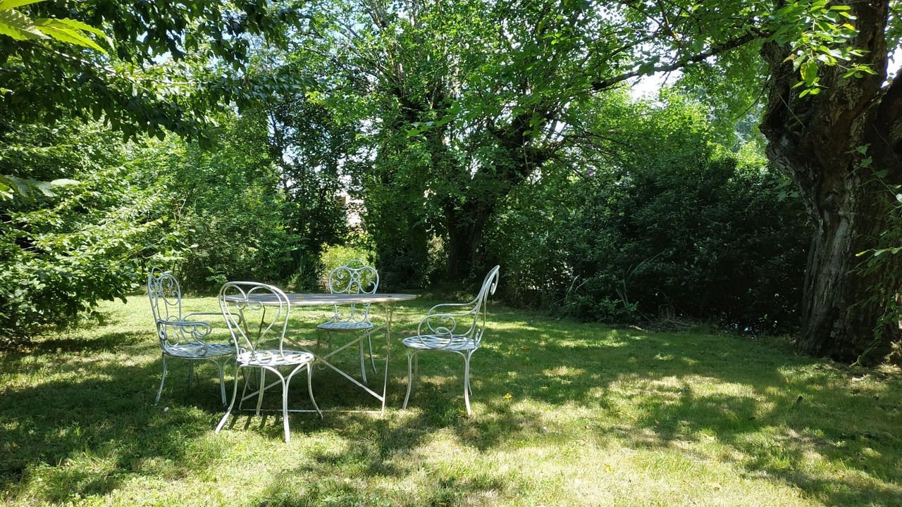Photo of Outdoor in Ambres