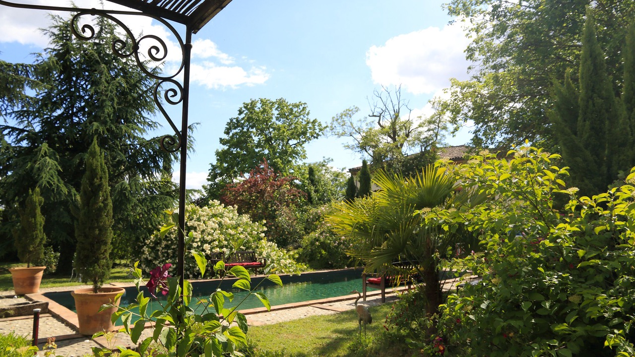 Photo of Outdoor in Ambres