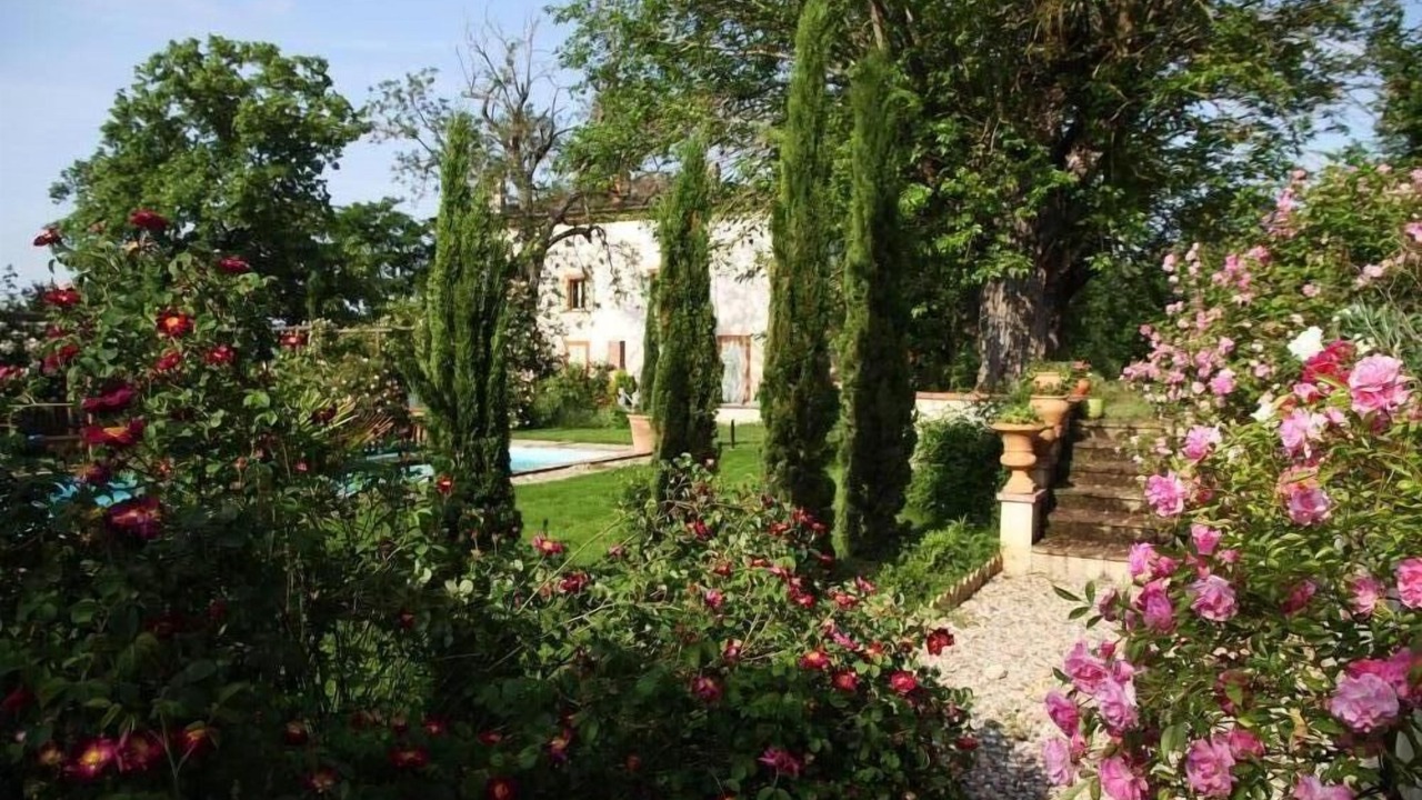 Photo of Outdoor in Ambres