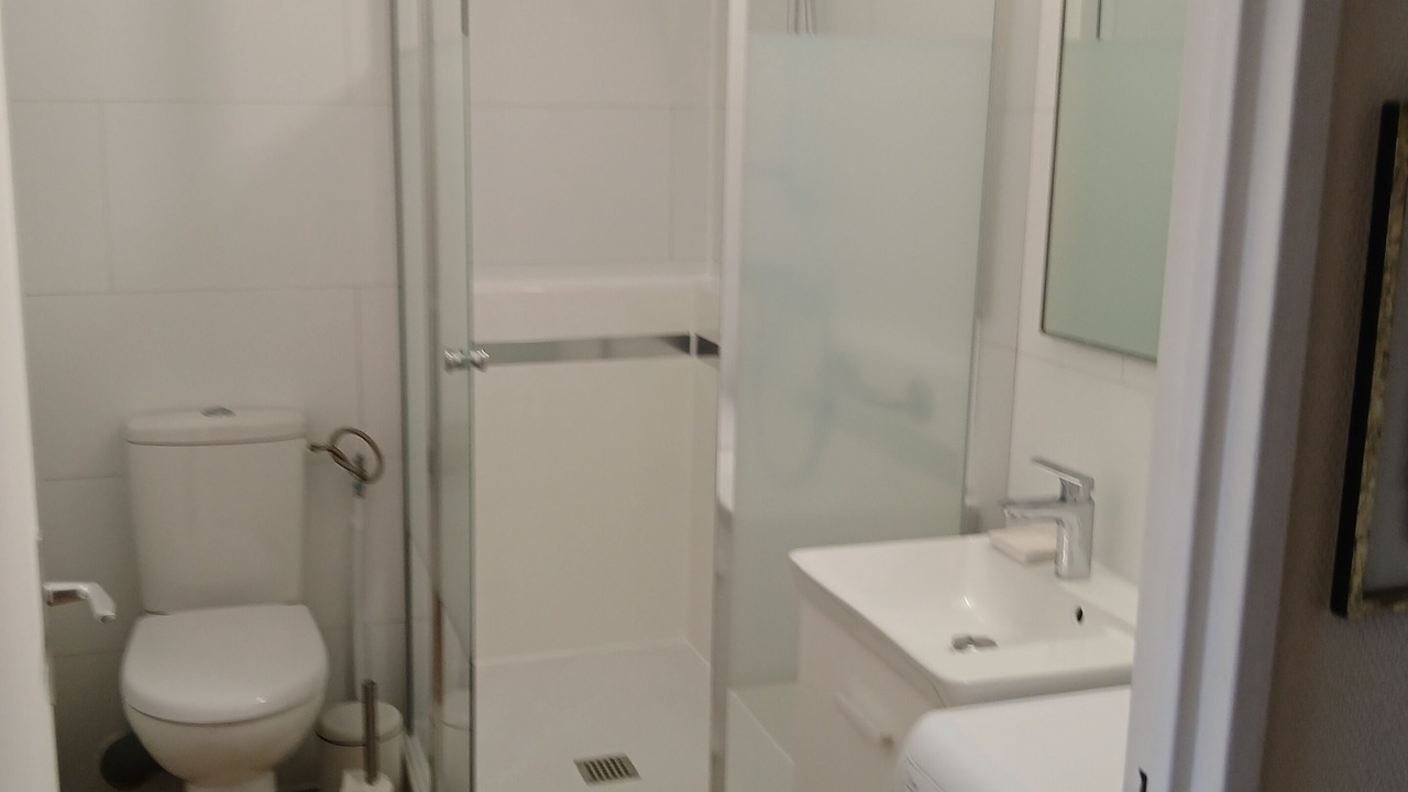 Photo of Bathroom in Quartier de la Roquette