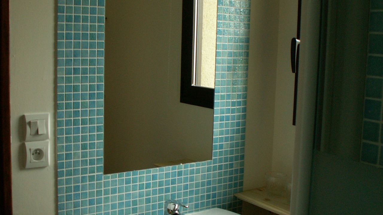 Photo of Bathroom in Dragey-Ronthon