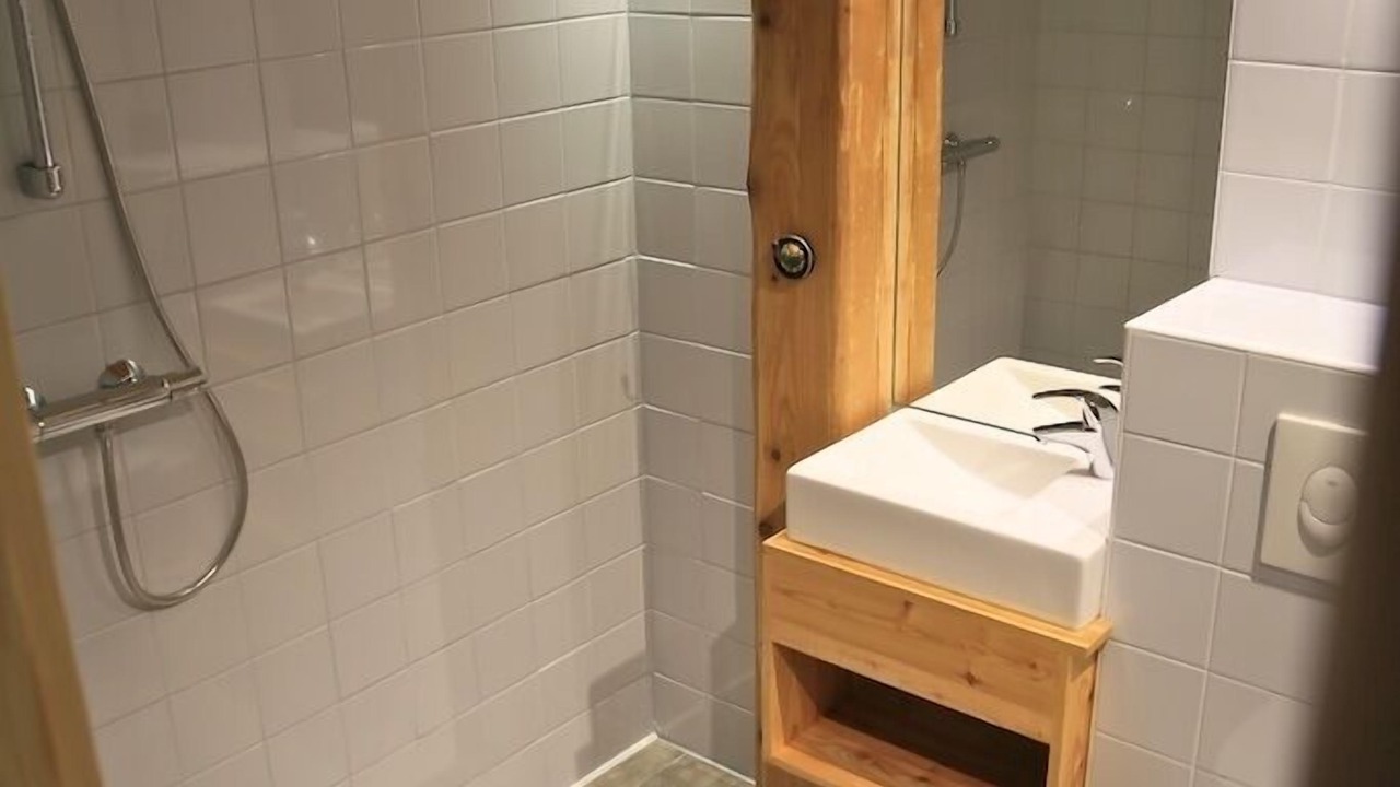 Photo of Bathroom in Ventron