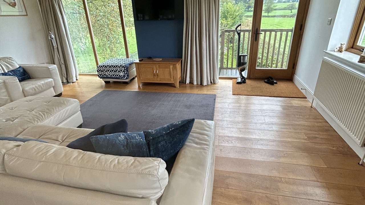 Photo of Livingroom in Llanvair Kilgeddin