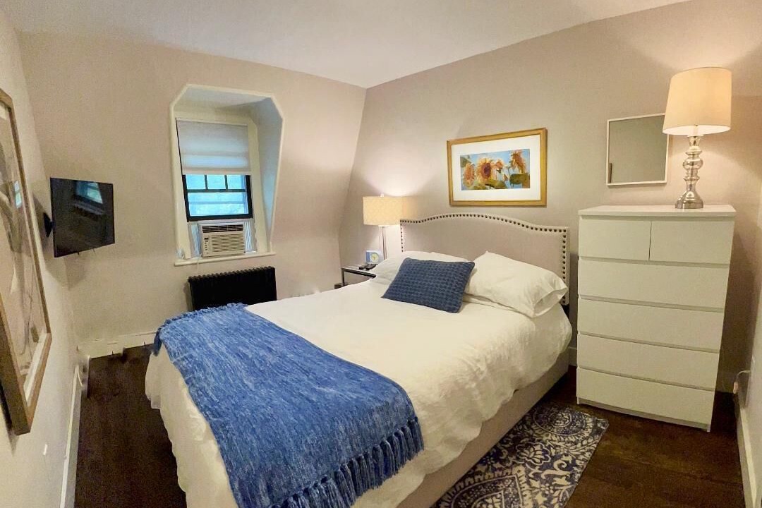 Photo of Bedroom in Downtown