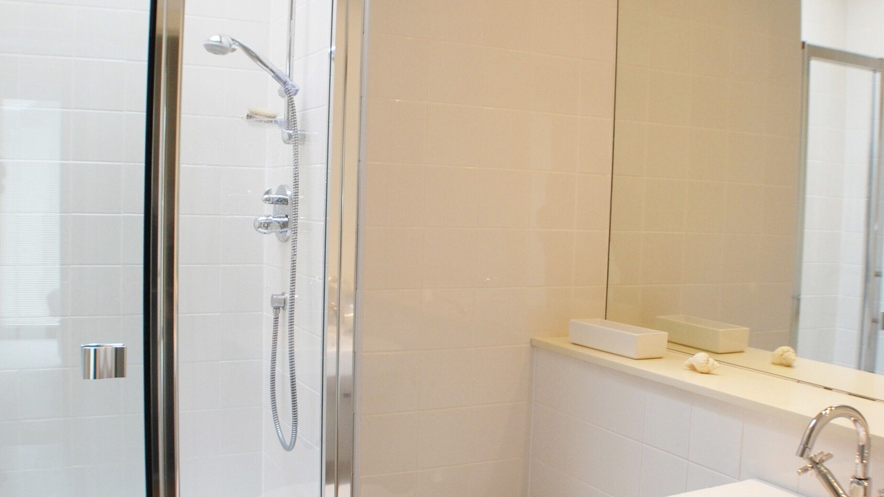 Photo of Bedroom in Glenelg