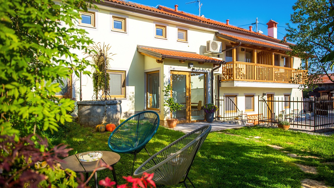 Photo of Outdoor in Divaca