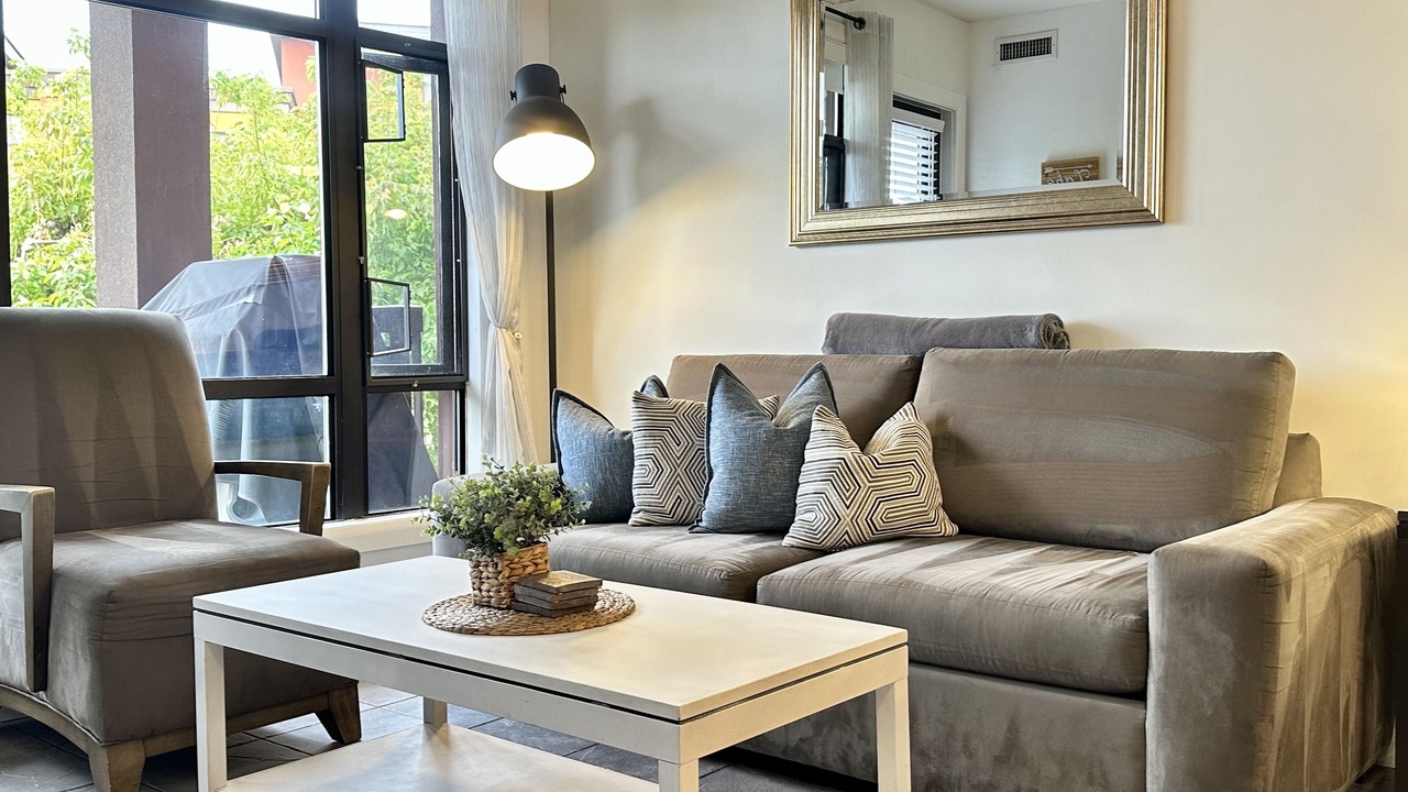 Photo of Livingroom in South Pandosy