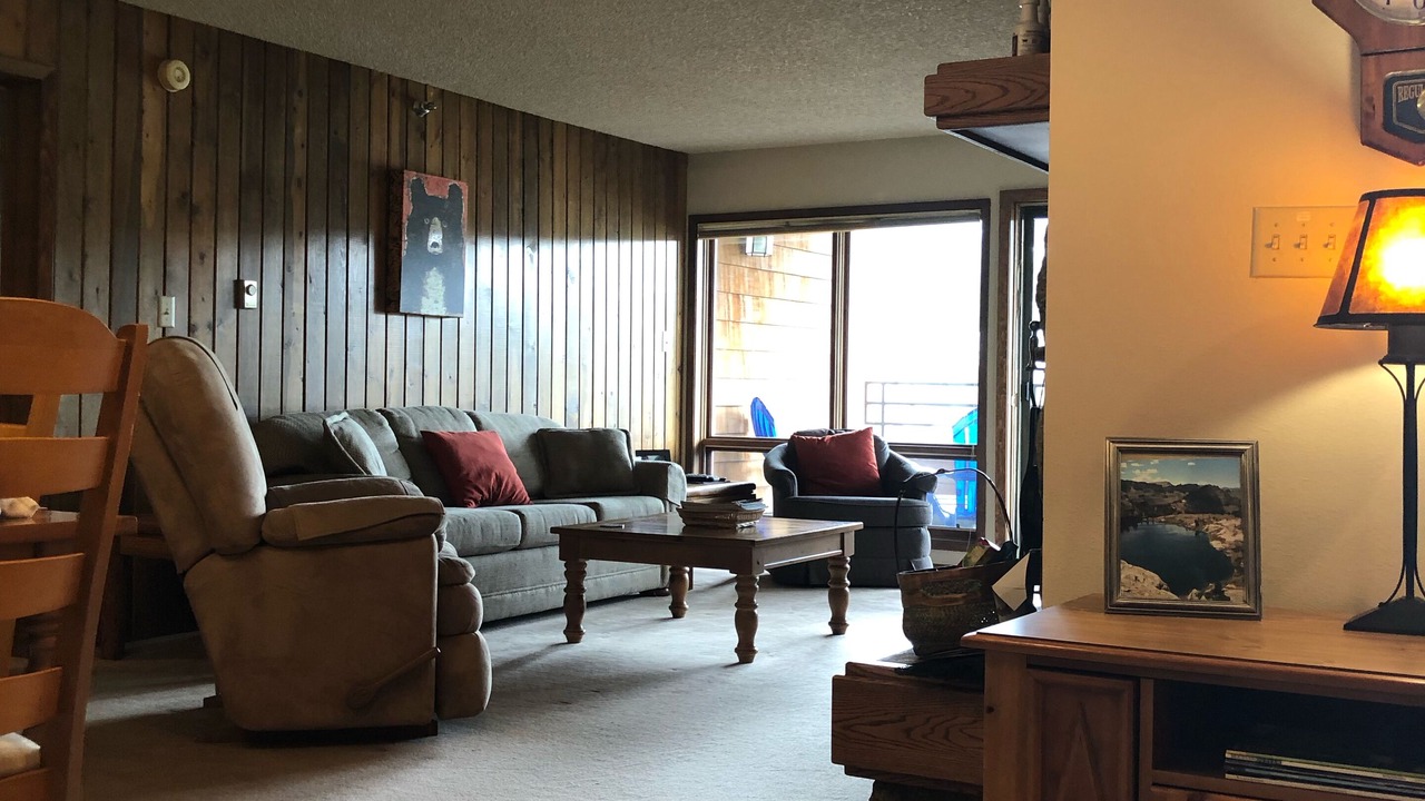 Photo of Livingroom in Big Sky