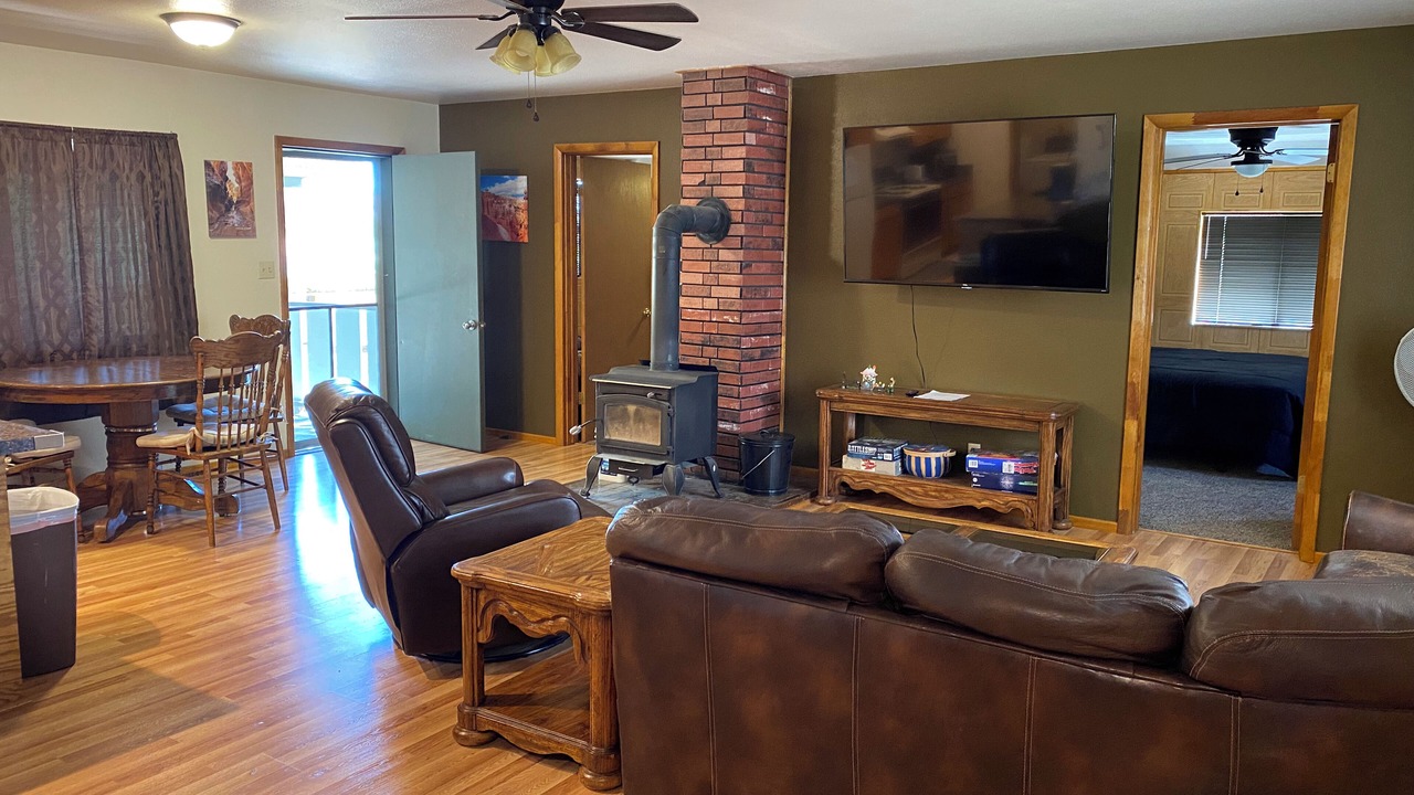 Photo of Livingroom in Cannonville