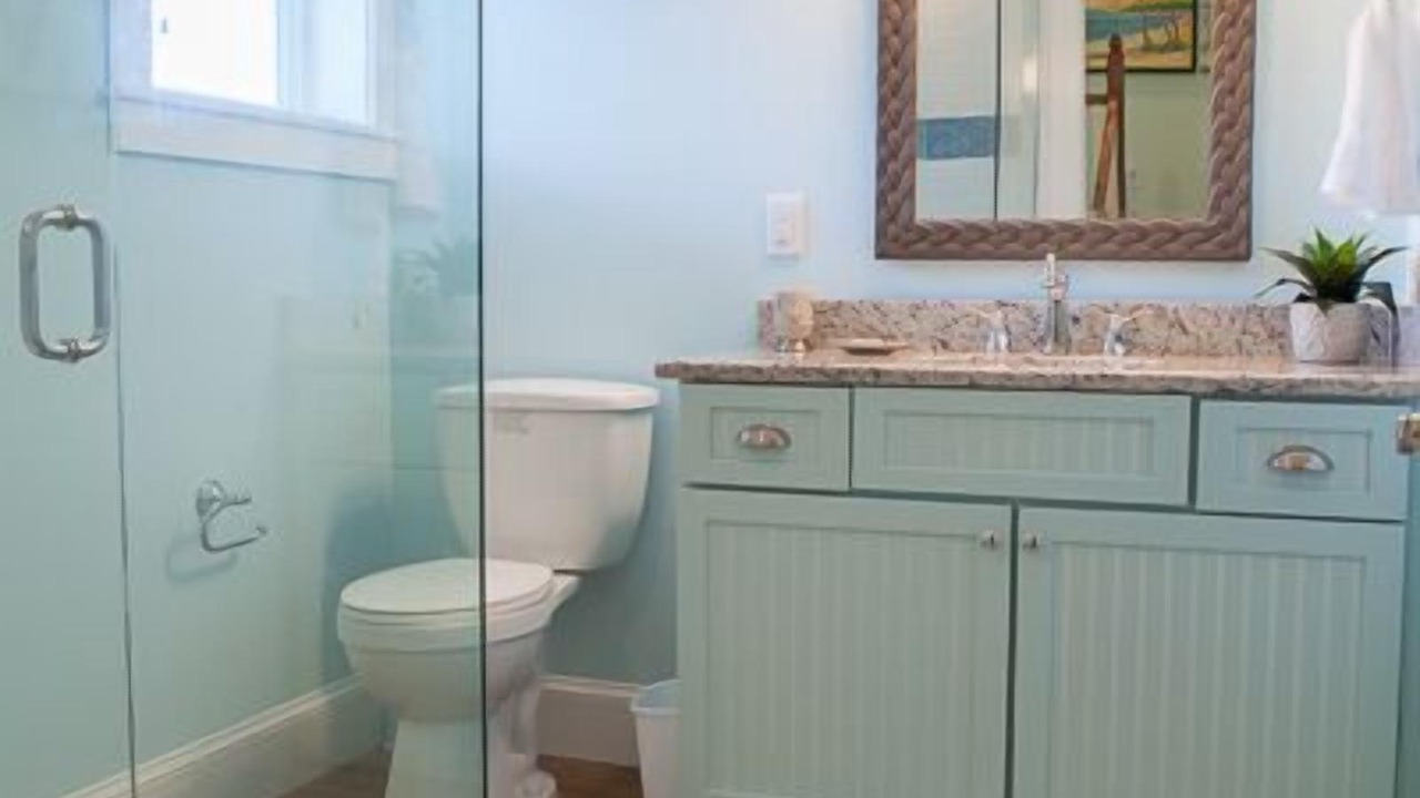 Photo of Bathroom in Holmes Beach