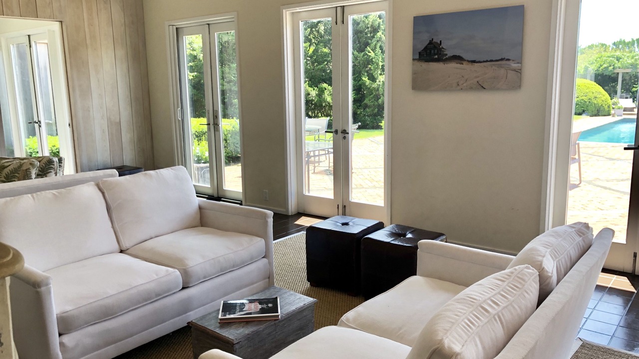Photo of Livingroom in Sagaponack