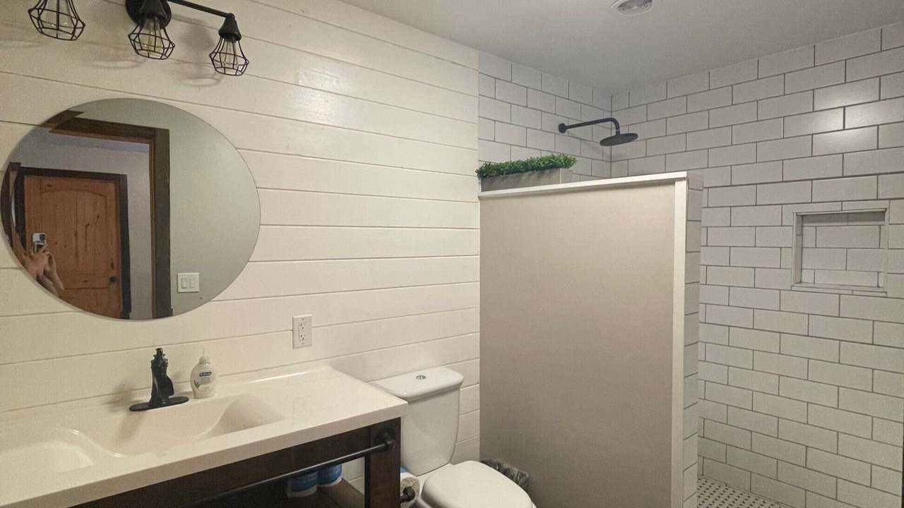 Photo of Bathroom in Columbia Falls