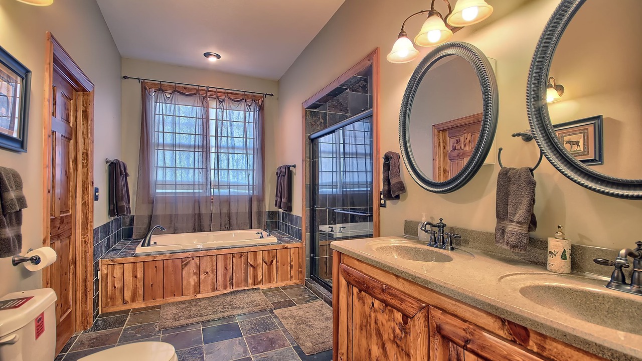 Photo of Bathroom in Laurelville