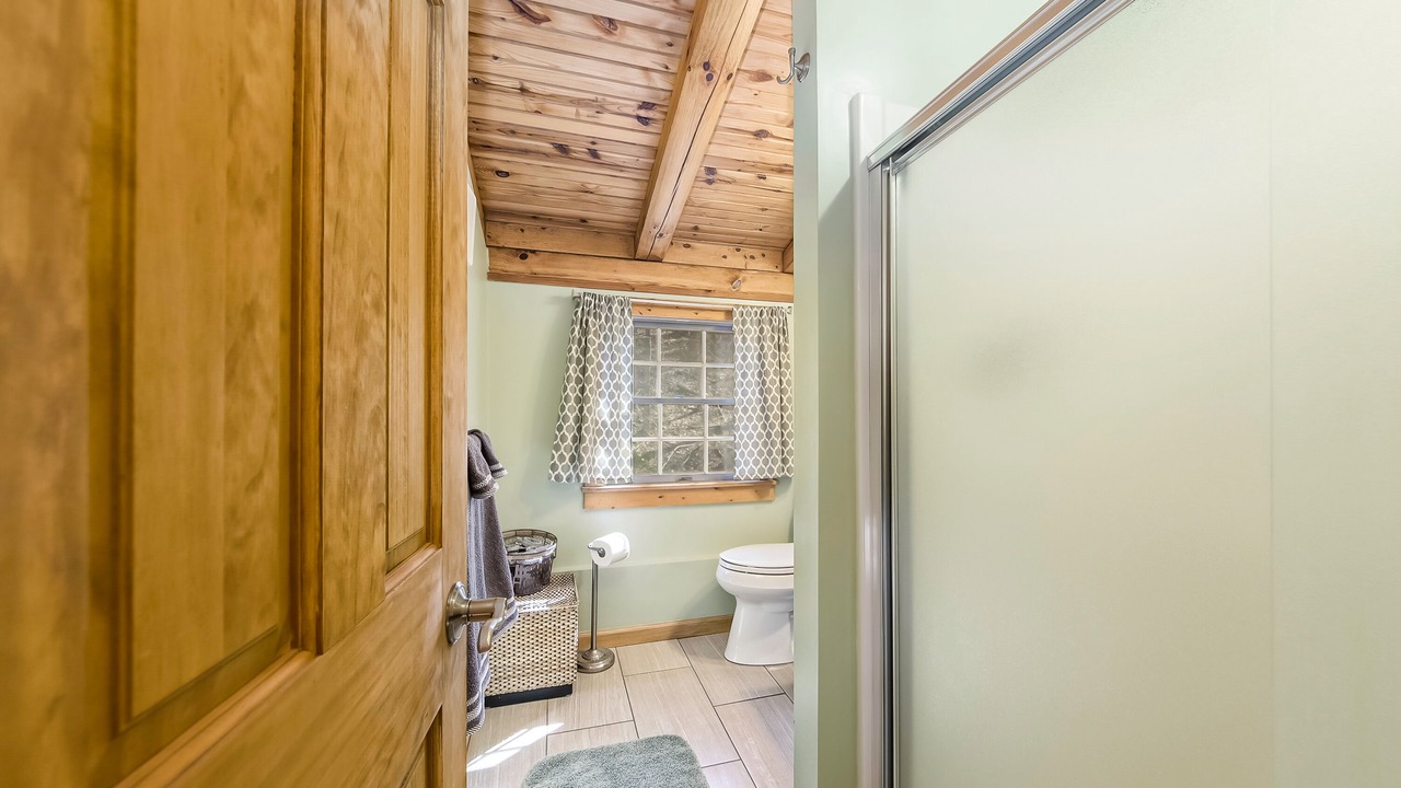 Photo of Bathroom in Logan