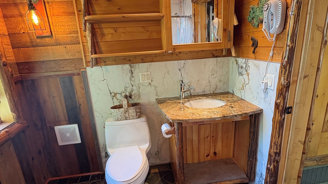 Photo of Bathroom in Mohawk