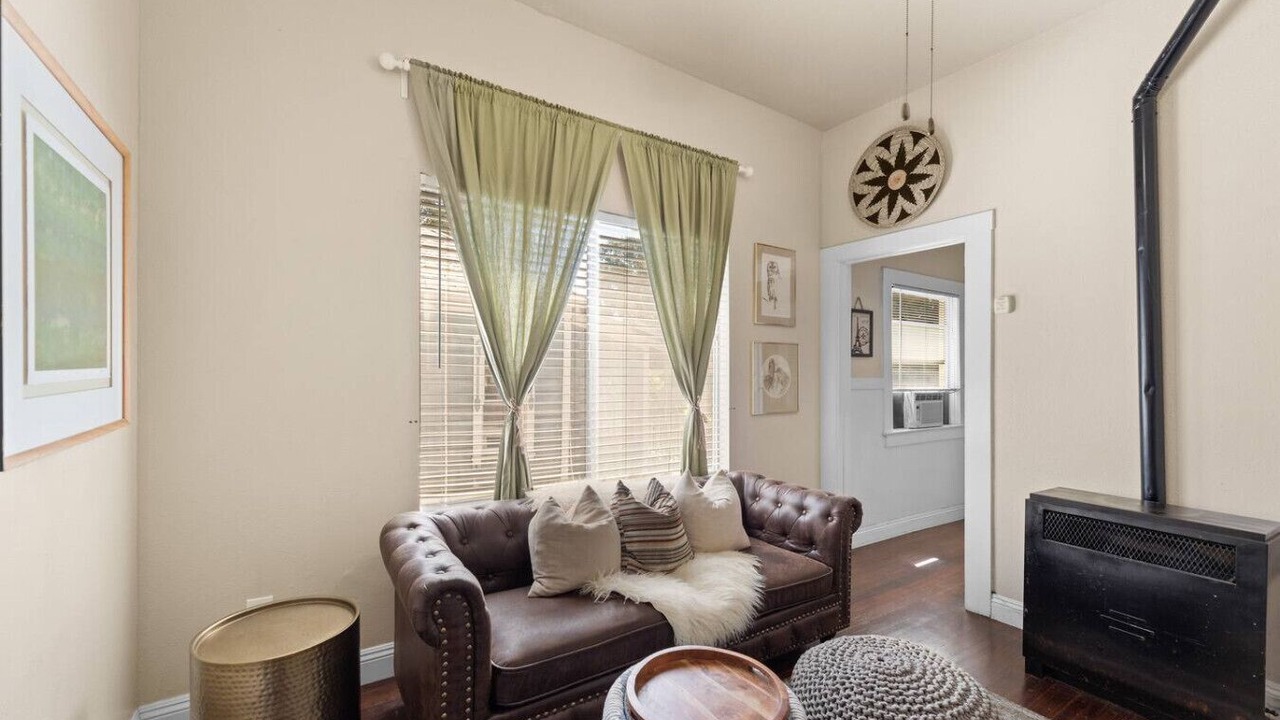 Photo of Livingroom in Midtown Sacramento