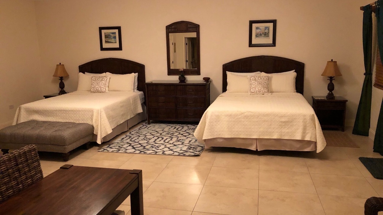 Photo of Bedroom in Estate Two Friends