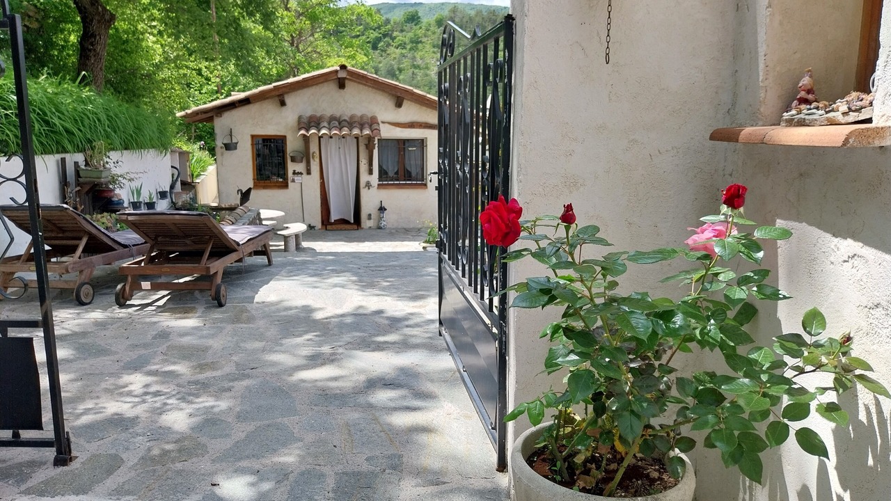 Photo of Patio Balcony in Entrevaux