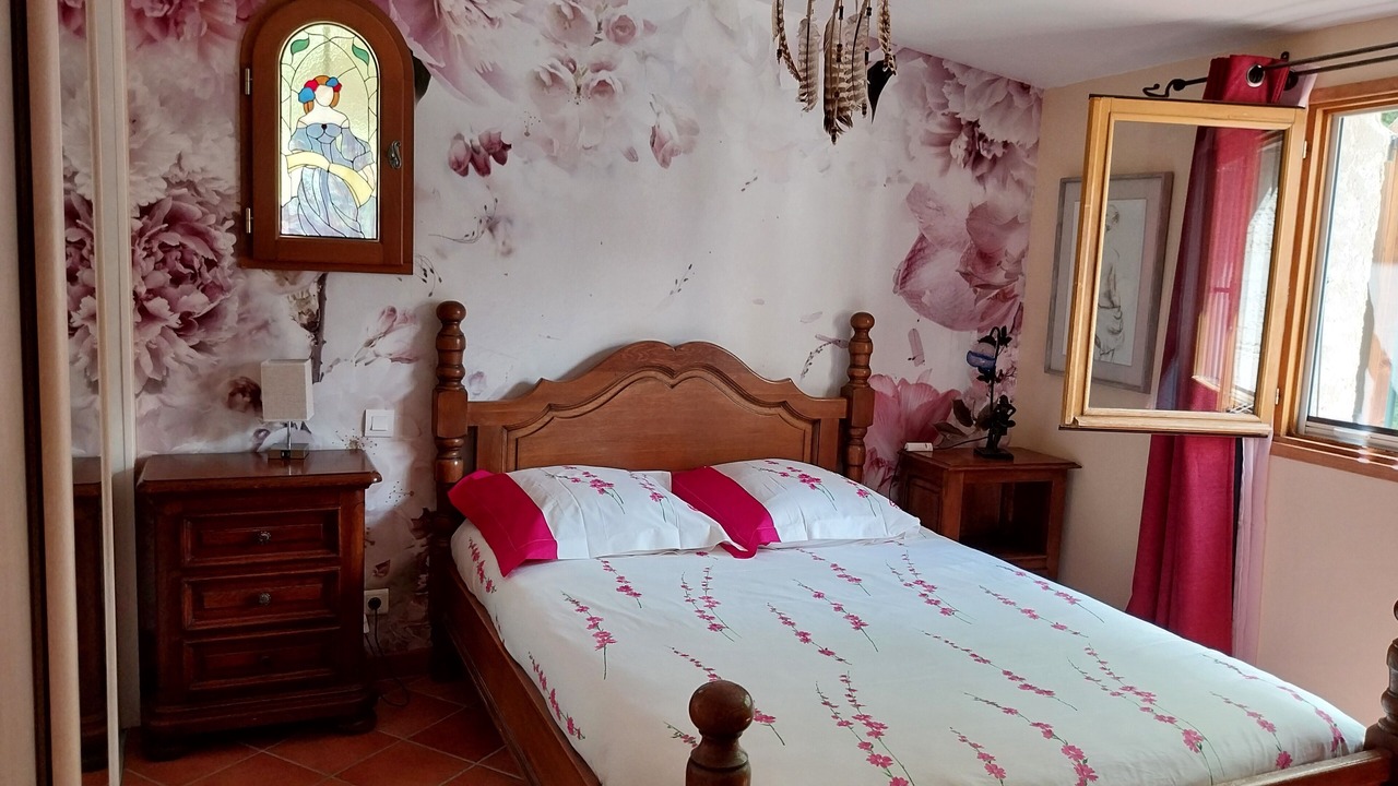 Photo of Bedroom in Entrevaux