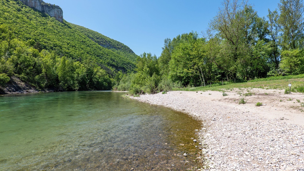 Photo of Others in Mostuejouls