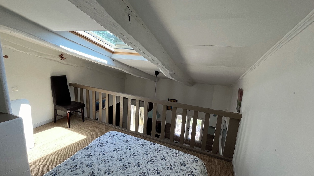 Photo of Bedroom in Monieux