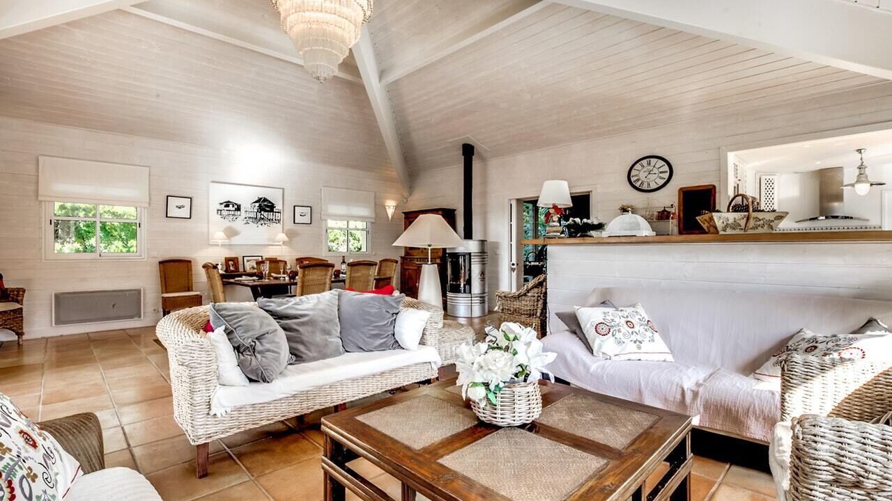 Photo of Livingroom in Le Canon