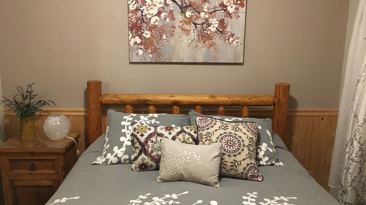 Photo of Bedroom in Gold Bar