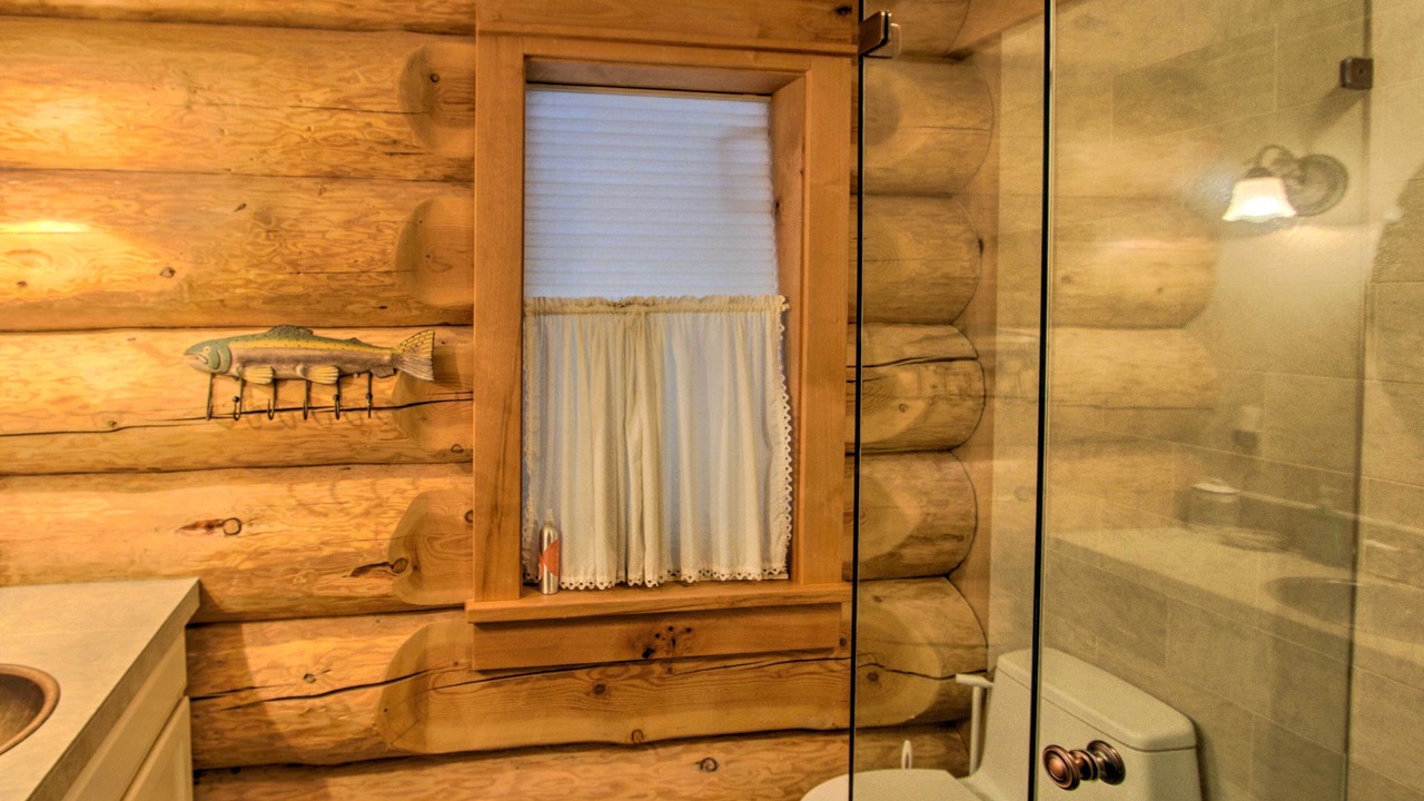 Photo of Bathroom in Baring