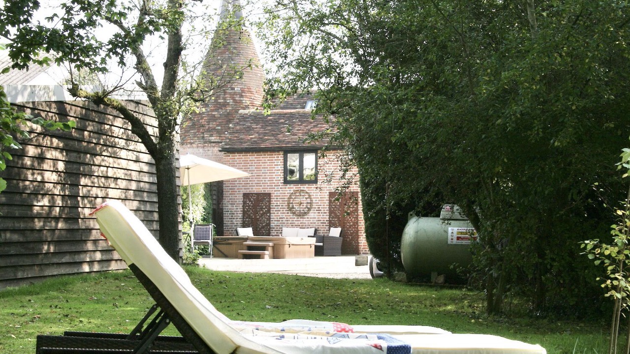 Photo of Patio Balcony in Ashford