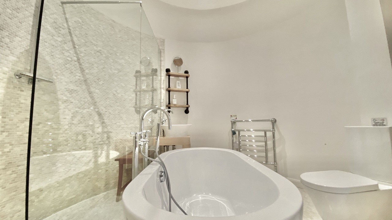 Photo of Bathroom in Ashford
