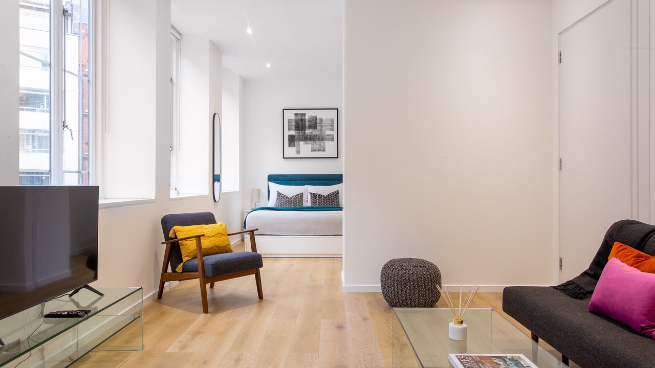 Photo of Livingroom in Mayfair