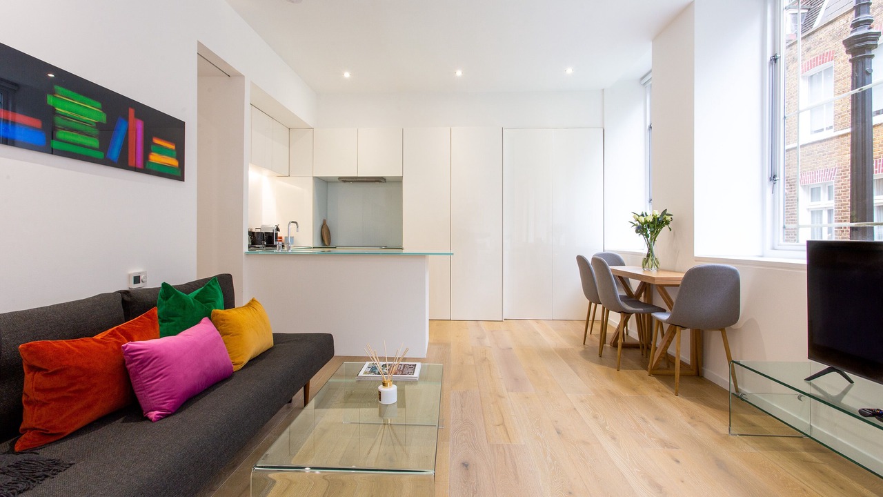 Photo of Livingroom in Mayfair