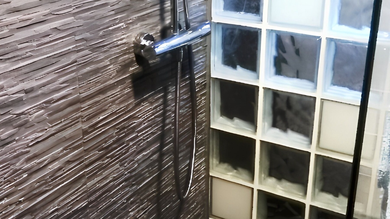 Photo of Bathroom in Celles-sur-Durolle