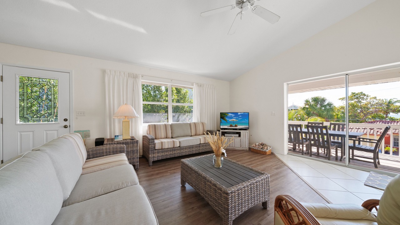 Photo of Livingroom in Anna Maria