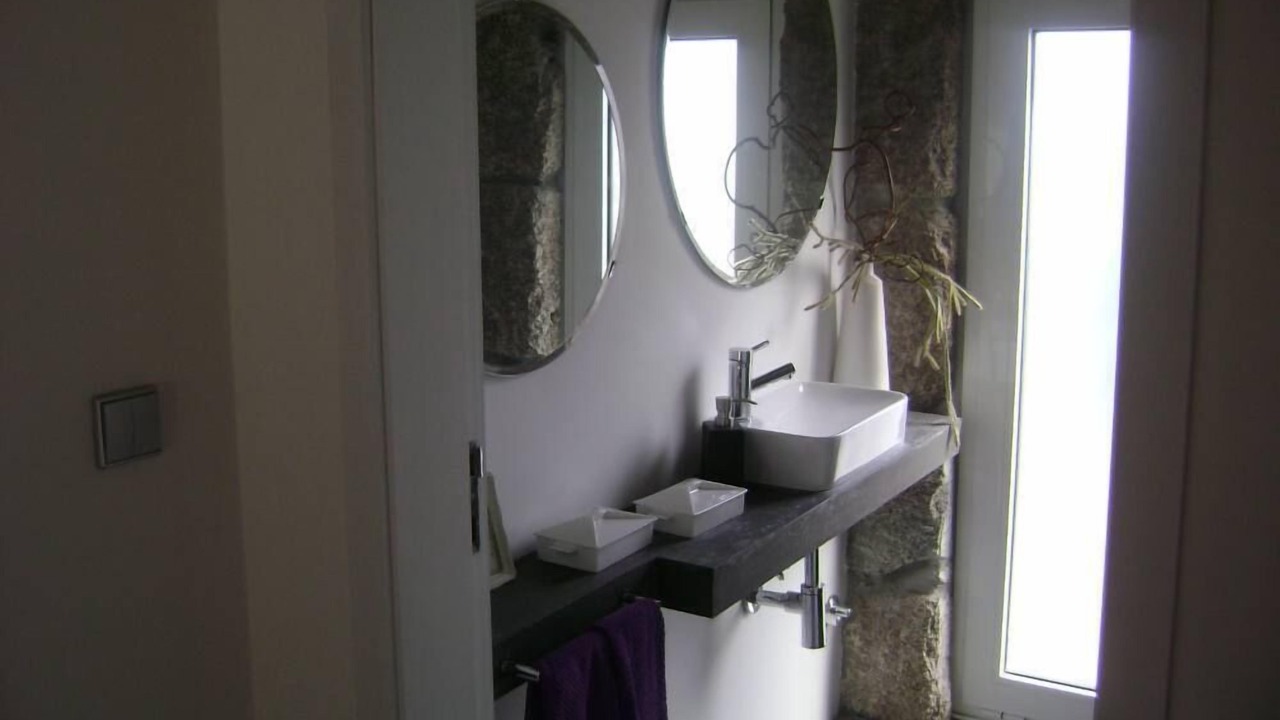 Photo of Bathroom in Amarante