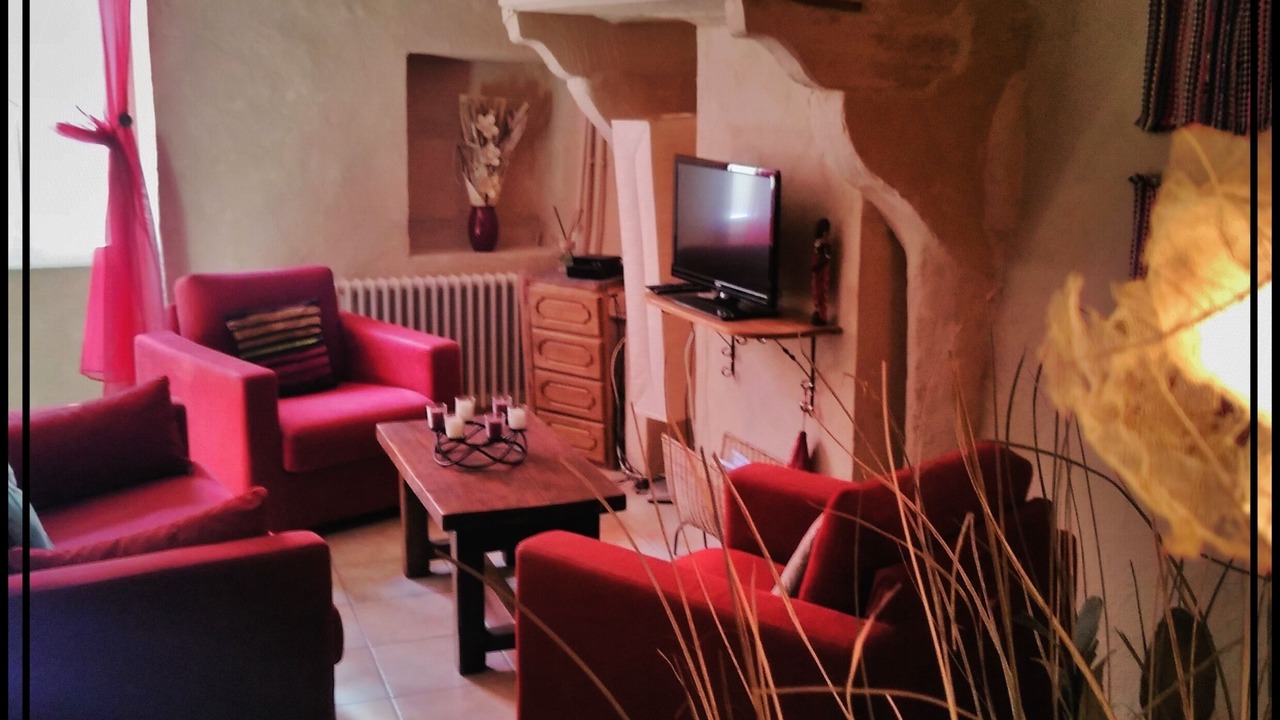 Photo of Livingroom in Saint-Marcel-d'Aredeche
