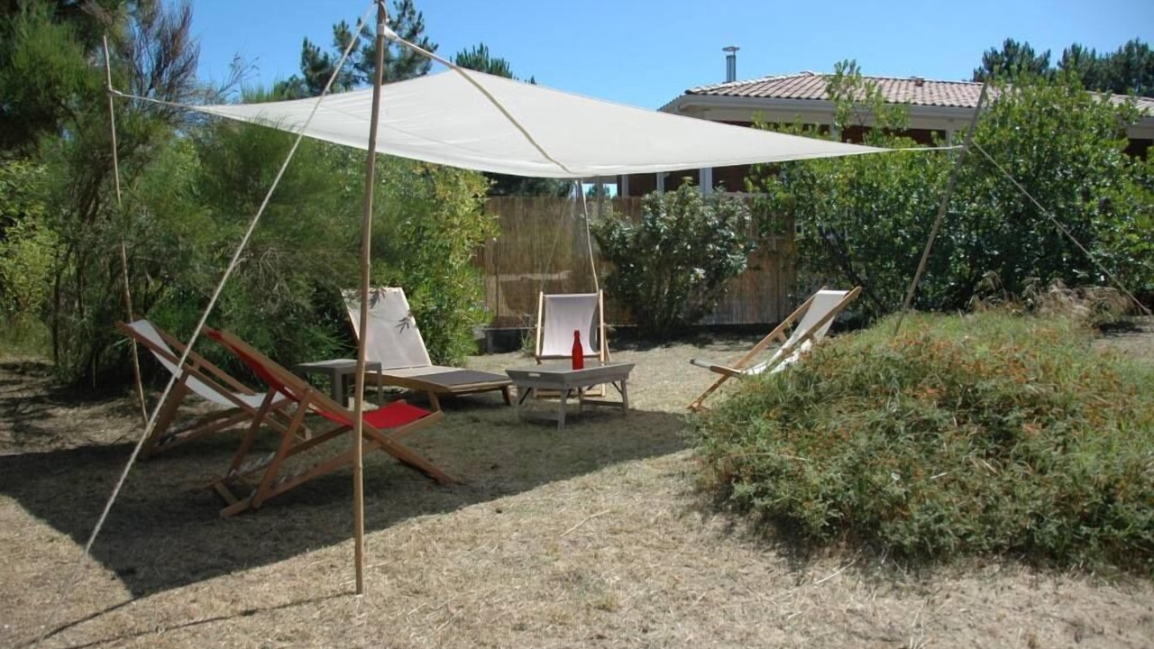 Photo of Outdoor in L'Herbe