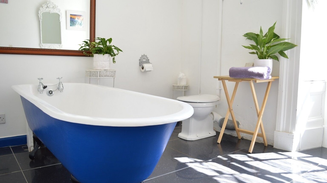 Photo of Bathroom in Cairndow